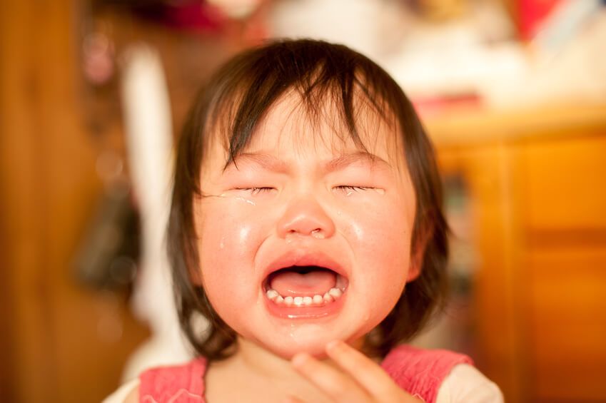 5歳娘からの暴力が止まらない うちの子だけ？子どもの「中間反抗期」と向き合う漫画ママリ