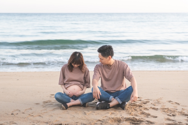 マタニティフォトが恥ずかしい！そんな方は自分で撮ろう！フォトブック、フォト 写真 アルバム作成はしまうまプリント