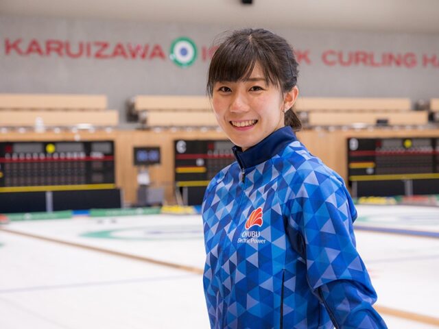 松村千秋 中部電力 がかわいい！父母や兄・雄太もカーリング選手で吉田姉妹との関係は？ - 3A ～Tripleaxel～
