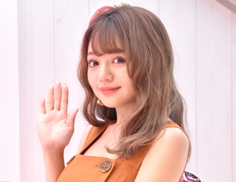 華徒然×吉木千沙都 NEW FURISODE Collection🌸 「今、あらためて和の美」をコンセプトに掲げる華徒然より、吉木千沙都氏とのコラボレーション振袖の発表です。 牡丹、松、桜 伝統的な和の美を、熟練の図案家が描き上げ、現代の染色技術を駆使して染め上げております