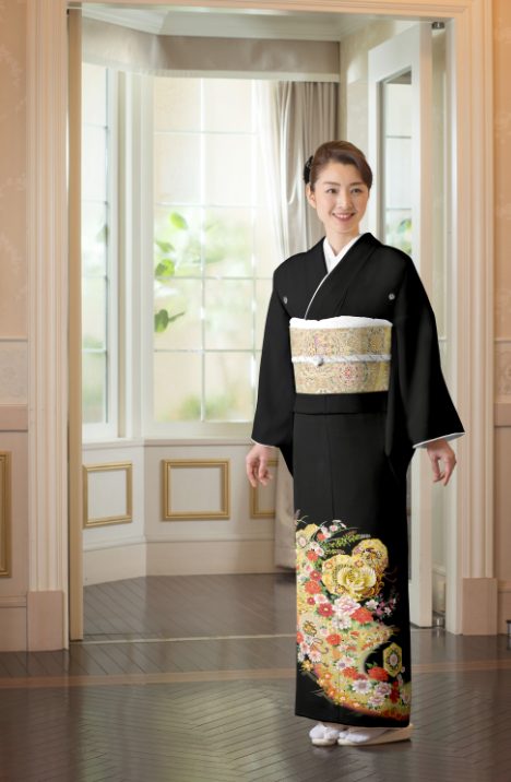 結婚式 親族の服装 叔母 母親 姉妹 従姉妹 祖母のドレスはどう選ぶ？結婚式パーティーの上質ドレスレンタルならＤressPark