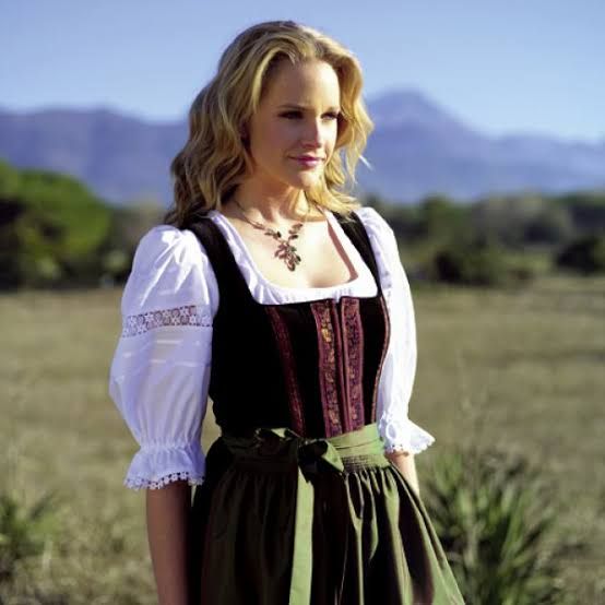 オーストリアの女性兵の美しさ_新華網日本語