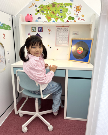 リビングにキッズスペースを作る！子どもの成長に合わせたレイアウトやおすすめの家具学習机・デスクのコイズミファニテック株式会社