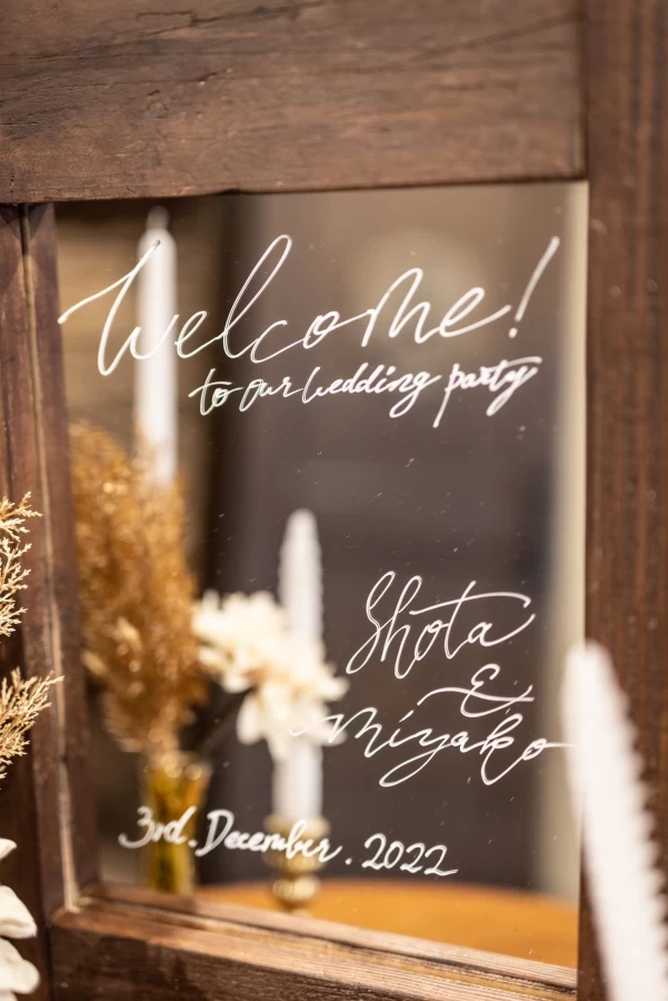 ウェルカムボードミラーを可愛いデザインから選んで頂けます