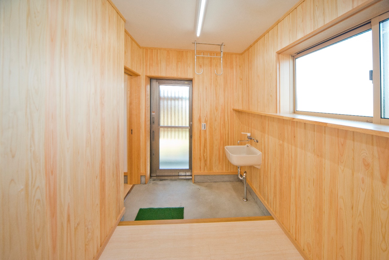 ペットと暮らす家の間取りや工夫の紹介！ 犬や猫の特徴を理解して考える家づくり重量木骨の家