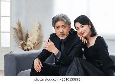 アジアの中年夫婦と娘の写真素材・画像素材 Image 20206459