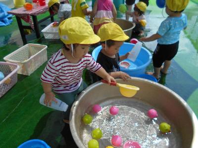 水遊びのおもちゃおすすめ24選！プールやお風呂で大活躍 0～2歳向けBaby-mo ベビモ