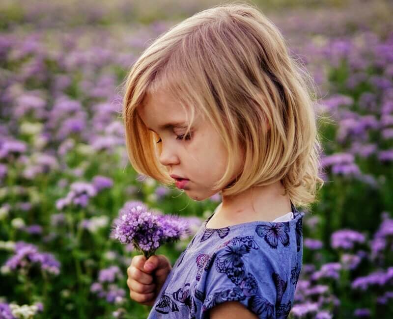 アメリカ人の名前 女の子 最新ランキングトップ100：名前の意味文化・ニュースリブアメ