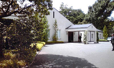 久子さまの実家や若い頃の画像！圧倒的可愛さと聡明な性格で夫も一目惚れ