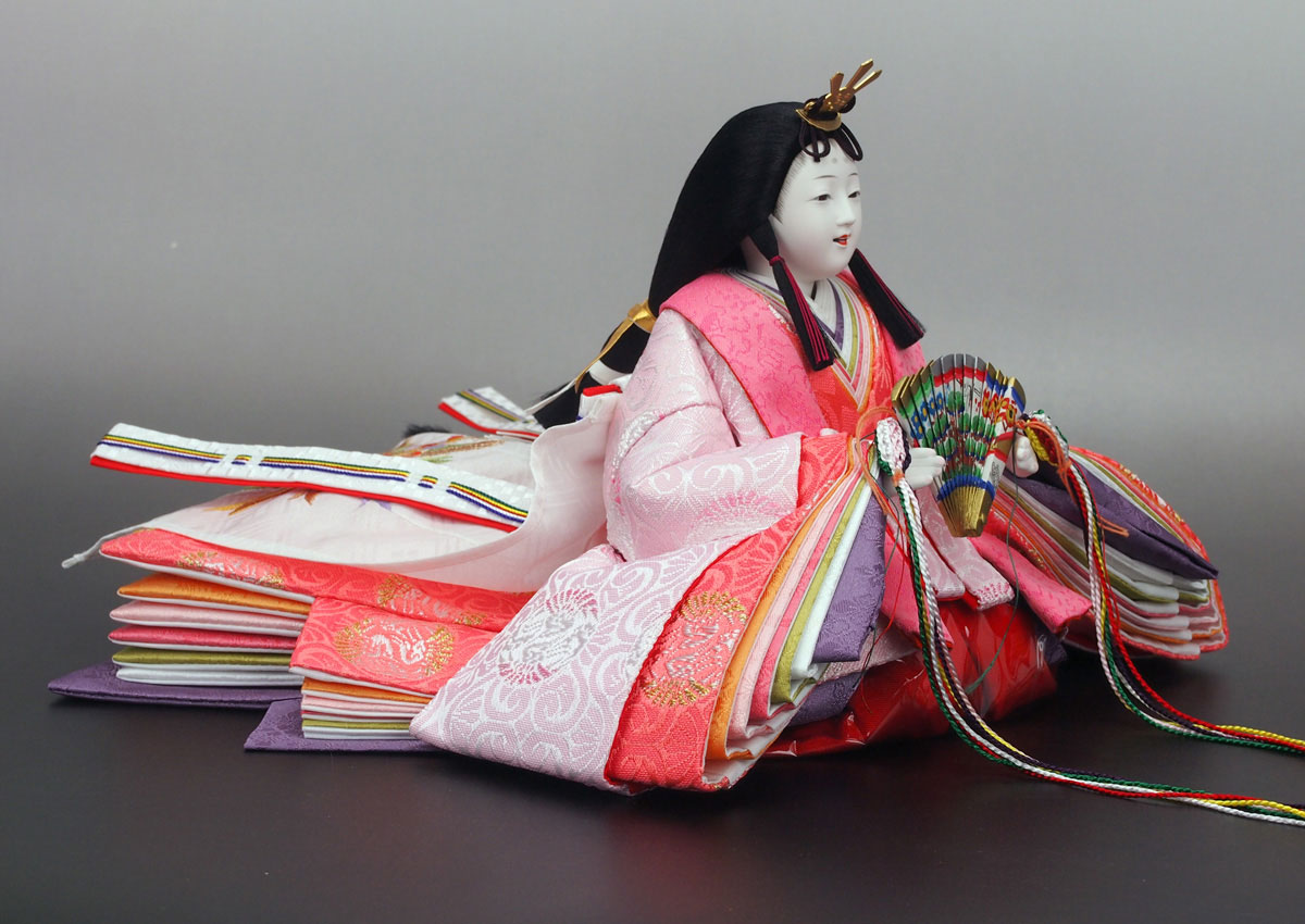 雛人形の表情細見日本玩具博物館