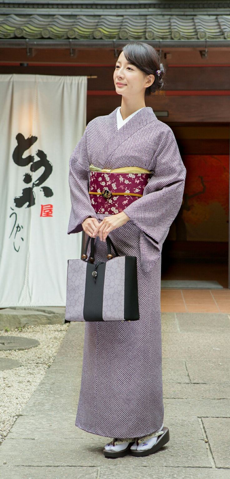 澤田泉美さんのインスタグラム写真 -澤田泉美Instagram 「昨日は、汐織ちゃんの結婚式でした💒💕素敵なドレスに身を包み、旦那様の横で笑う彼女は、とーーーーっても幸せに満たされていて、本当に心から何度も何度もおめでとうと言いました。サプライズで100本の薔薇