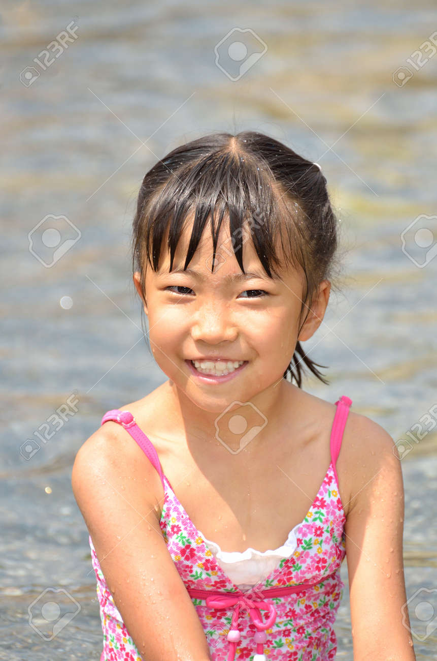 キッズ 水着 女の子 子供 セパレート 3点セット ボーダー ビーチ 旅行 海水浴 水泳 スイミング 幼稚園 低