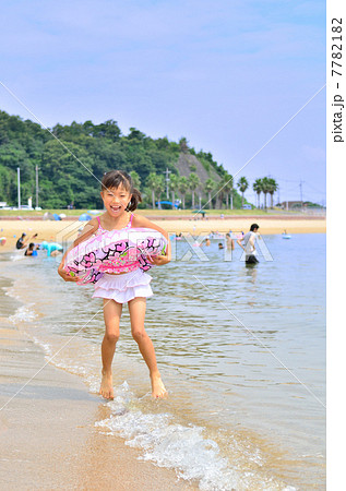 海水浴をする女性たち昭和館デジタルアーカイブ