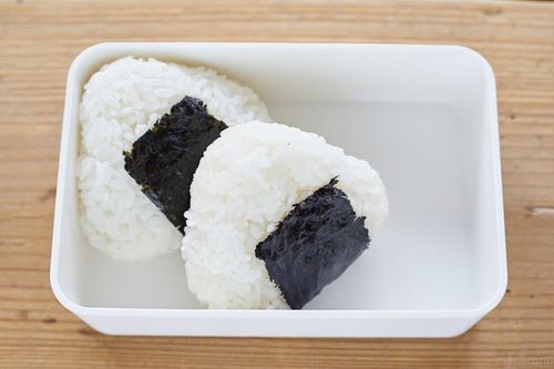 お弁当詰め方動画 その73長方形弁当箱のコツ！〜おにぎり編〜C CHANNEL