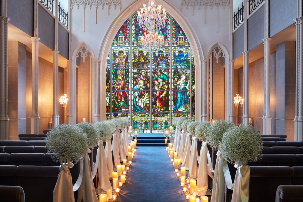 関東2選 ステンドグラスが素敵なチャペルで家族挙式!Part1家族挙式のウエディング知恵袋