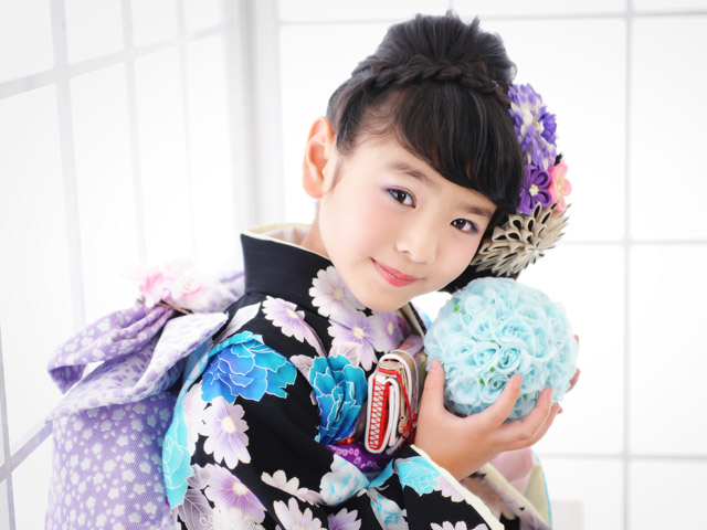 7歳女の子のおしゃれな七五三写真の髪型とセルフセット方法を長さ別に紹介おすすめの写真スタジオが見つかる写真館アワード