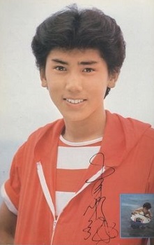 本木雅弘の長男・UTA、妹の内田伽羅とレアな“兄妹2ショット”に反響「美しい」「まるで映画」 母は内田也哉子オリコンニュース ORICONNEWS