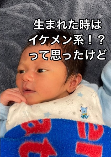 生まれたての赤ちゃんのかわいい仕草と表情10選!写真の残し方も紹介こども写真館スタジオアリス写真スタジオ・フォトスタジオ