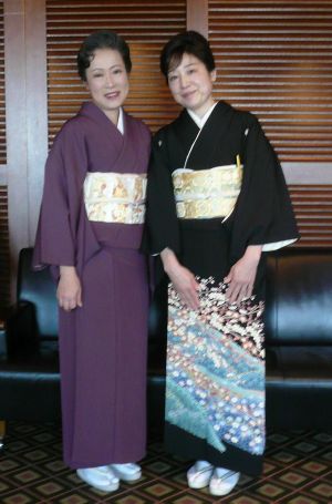 色無地ってどんな着物？結婚式に着る時の注意点とは？京都着物レンタル和楽