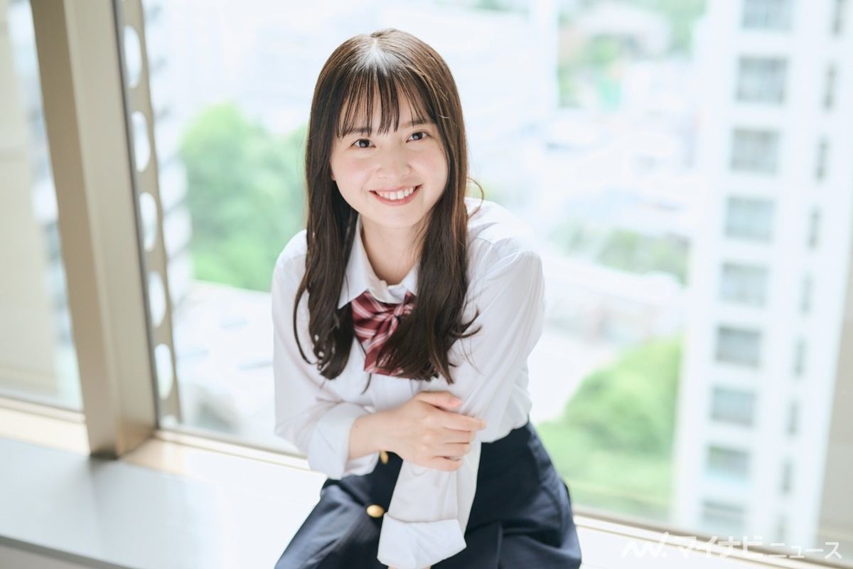 舘ひろし、新垣結衣とハグ！“パパムス”コンビに沸くシネマトゥデイ