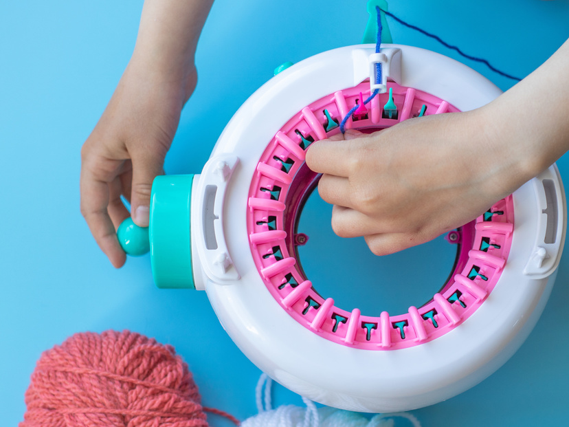 ニットクイックルーム 帽子が簡単に編める 編み機 編み針付き 大人から子供まで 4サイズセット 手作り プレゼントに 日本語説明書付き 毛糸 編み物キットLINEブランドカタログ