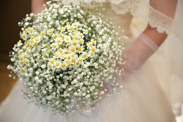 結婚式の装花の節約術!華やかさとコスパを両立する節約のコツ8選格安結婚式 スマ婚