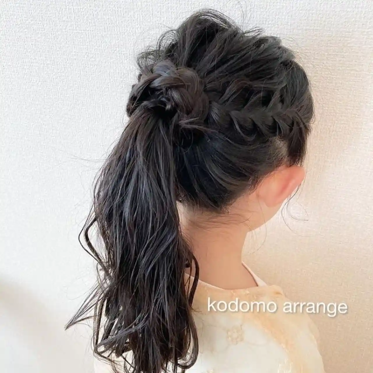 結婚式におすすめの子どもの髪型25種！簡単＆可愛い、人気のプリンセスヘアもkosodate LIFE 子育てライフ