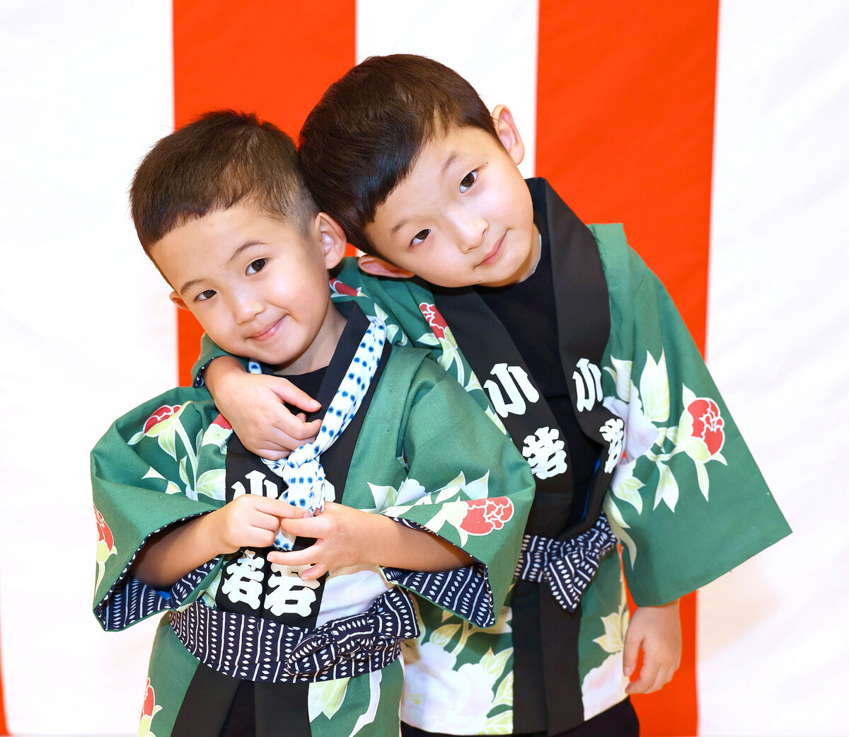 中村獅童の息子・陽喜くん、弟・夏幹くんのピンチにお得意の“見得”を披露し報道陣を沸かせる 6月歌舞伎座「六月大歌舞伎」「祝幕」お披露目会見