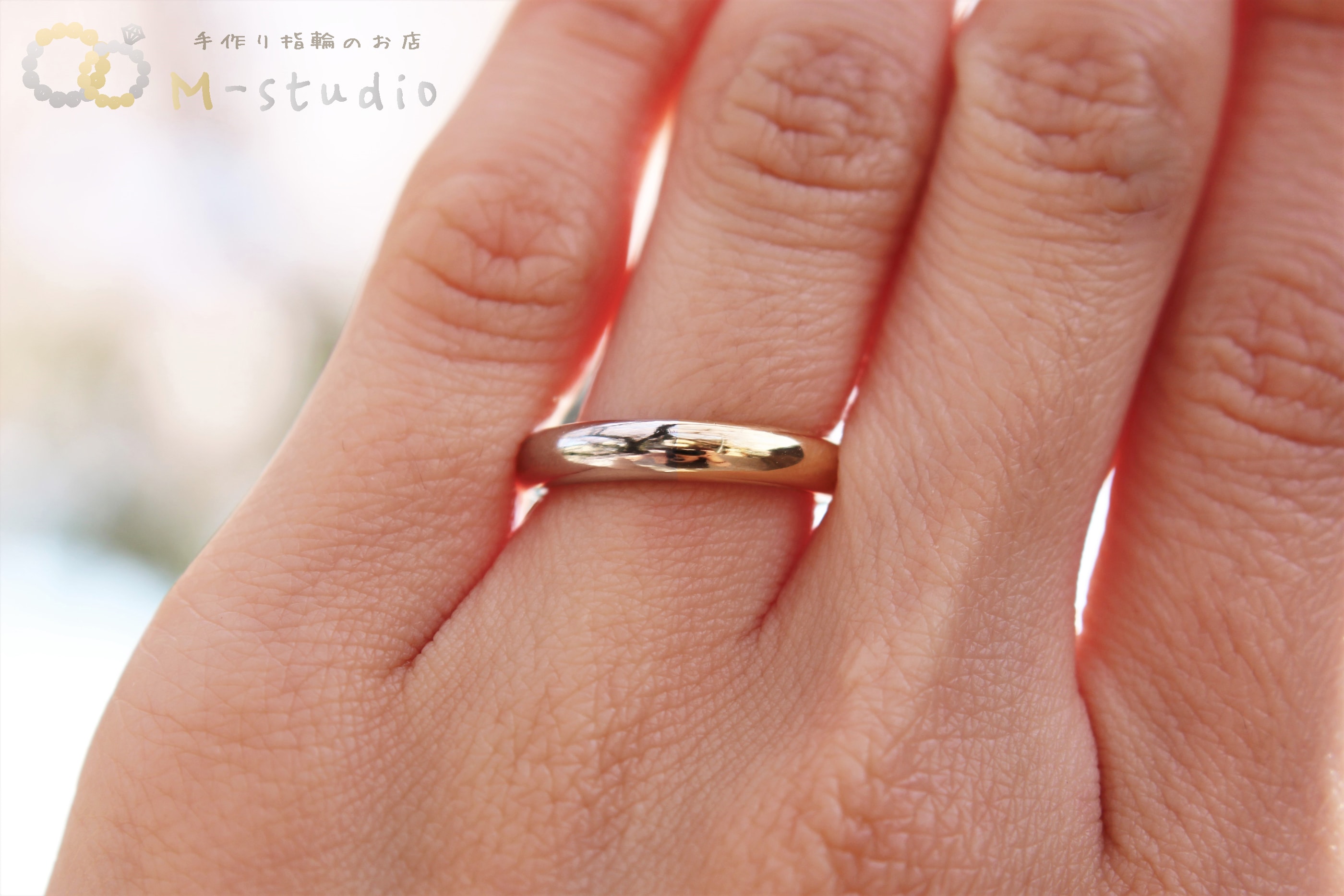 シンプルでありながらも、指が綺麗に見えるデザインが本当にお気に入りで アイプリモ I-PRIMO の婚約指輪の口コミ・評判Ringraph リングラフ