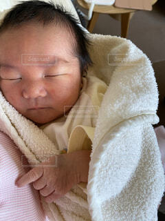 スクイーズ 赤ちゃん 15cm キモカワベイビー 人形 アグリー ベビー 景品 ぷにゅ おもちゃ 子供会 ストレス解消 グッズ 玩具 触感 すやすや低反発 ベイビーズ