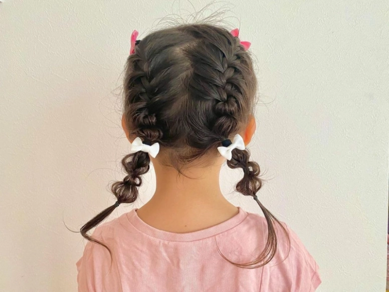 動画つきアレンジ紹介 知っておくといざという日に困らない！キッズの編み込みハーフアップDomani