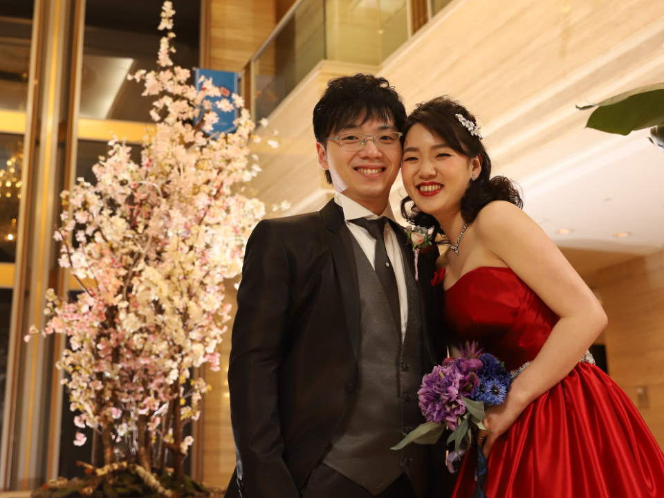 パーティーレポート◇ 聖堂のような雰囲気が好きなカップルにおすすめ!決め手はチャペル☆│スタッフブログ│新潟県三条市の結婚式場ピアザ デッレグラツィエ 公式HP