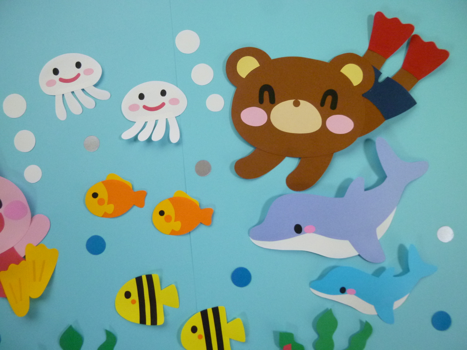 ☆壁面飾り 標準サイズ 横80cm※サイズ変更可能「海の中へようこそ！」７月 ８月 夏 幼稚園 保育園 学校☆ 切り絵 壁面飾り工房 通販4097156Creema クリーマ