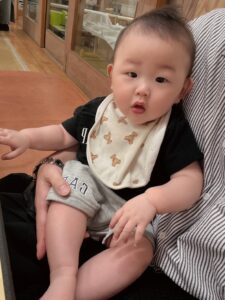 周りから「男前だね」と言われた赤ちゃん→8ヶ月後の姿に「イケメンだ」「成長が楽しみ」 – ほ・とせなNEWS