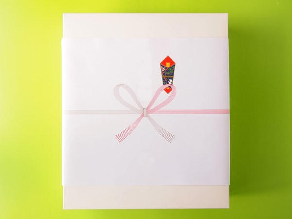 引っ越しのご挨拶やプレゼントに！お洒落水引きのテンプレートをご紹介！イロドリック