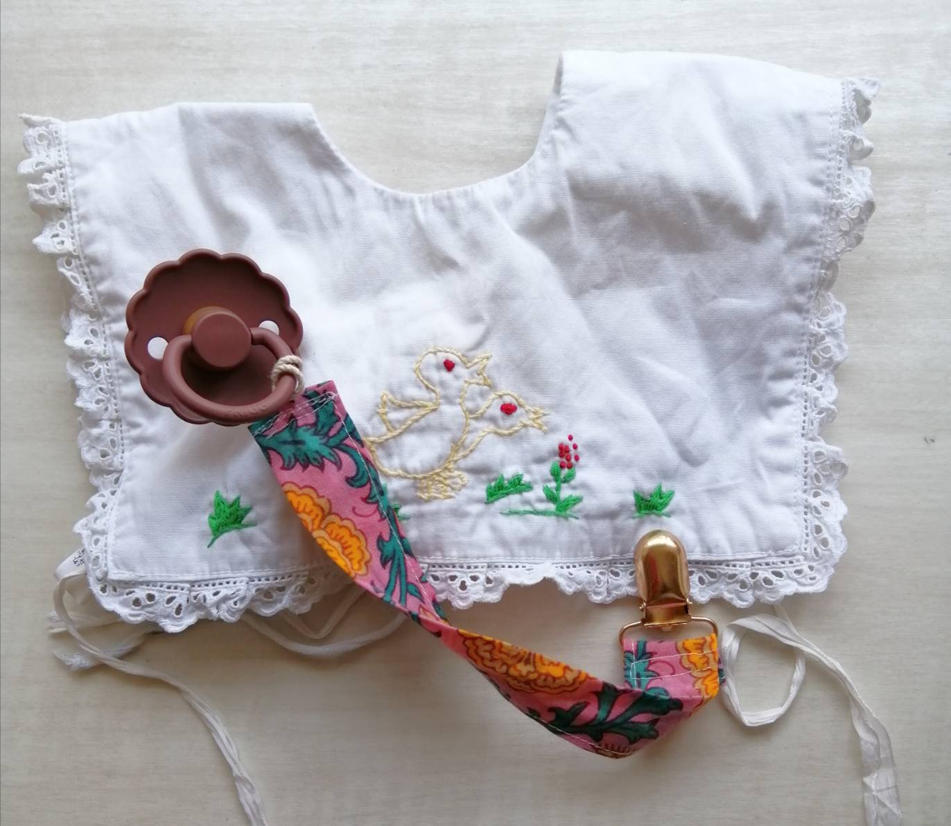 100均グッズで作るかわいい知育おもちゃビジーボードが今、ブーム♡