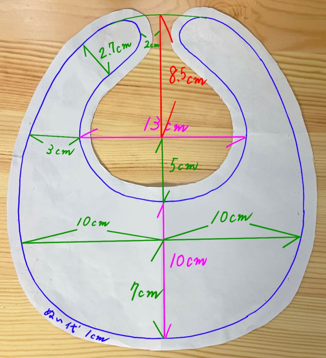 赤ちゃんのスタイを手作りしよう！出産祝いにもおすすめ、簡単でおしゃれな作り方ママリ