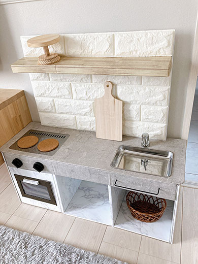 段ボールや牛乳パックで！おままごとキッチンの作り方