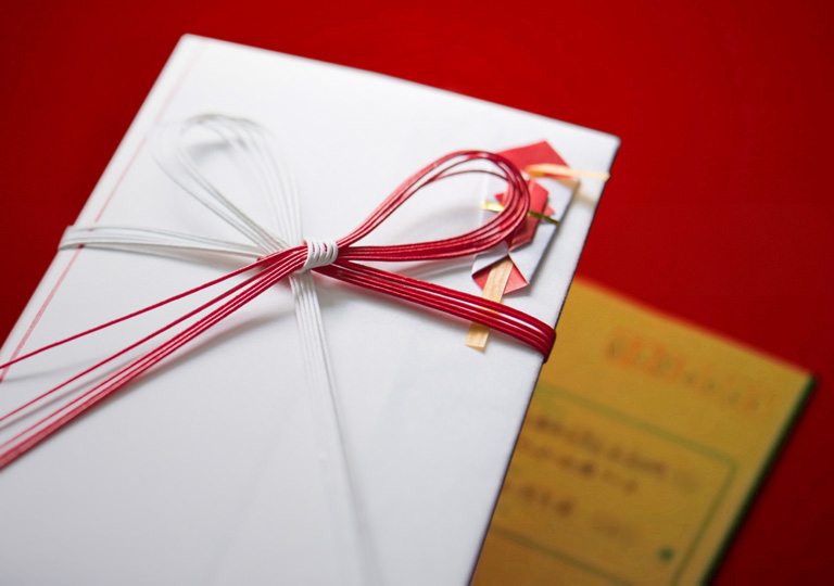 2025年 祖父母から孫へ贈る成人祝い 人気ランキング11選！相場やメッセージ文例なども紹介！プレゼント＆ギフトのギフトモール