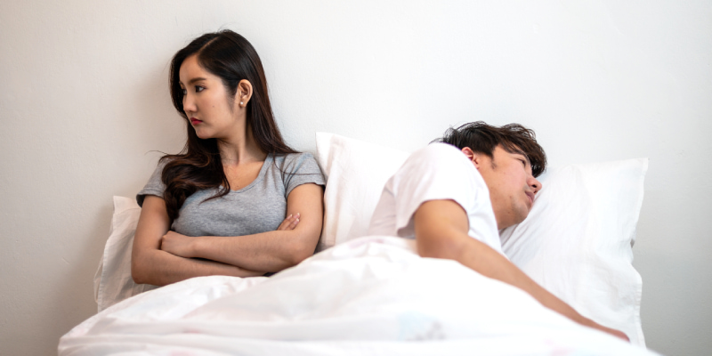 寝相占い カップルの深層心理・相性がわかる体勢とは？恋人との寝方を確認してみよう当たる占いならmarouge マルージュ 占い 無料お試し占いも