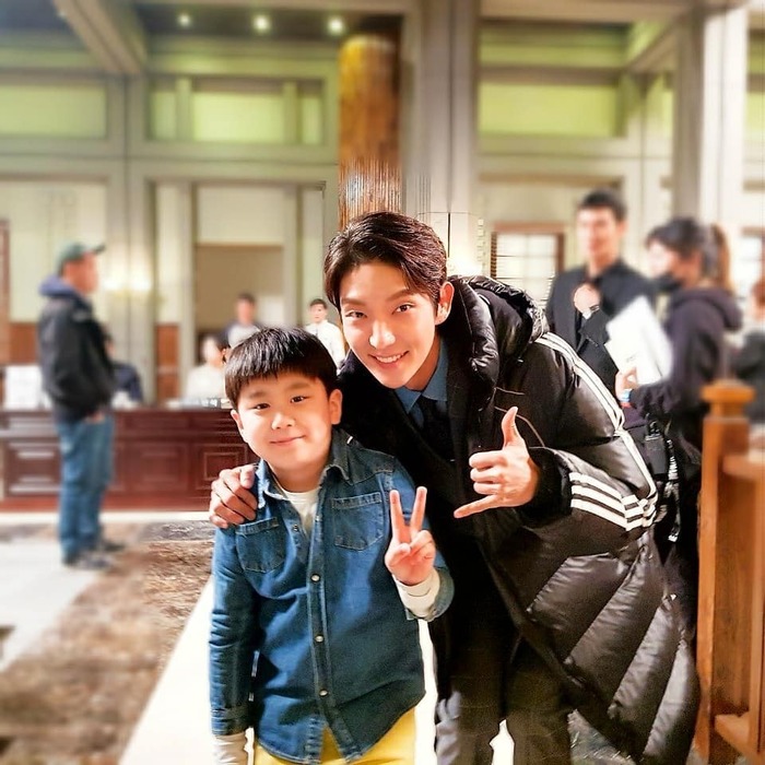 ewsbdi ロウンさんと会えて嬉しかった！ 気さくにお写真も撮ってくれてありがとうございました！ He was so sweet and niceto me. Thanks RO WOON for a photo with me!!!!! @calvinkleinCalvinKleinPR