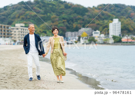 60代でも出会えるシニアに人気のマッチングアプリベスト3利用のコツも解説 -結婚相談所比較ネット結婚相談所比較ネット