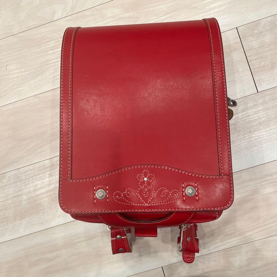 新品 レッド ランドセル 花モチーフ付き 箱付き 本革 No.4 - メルカリ