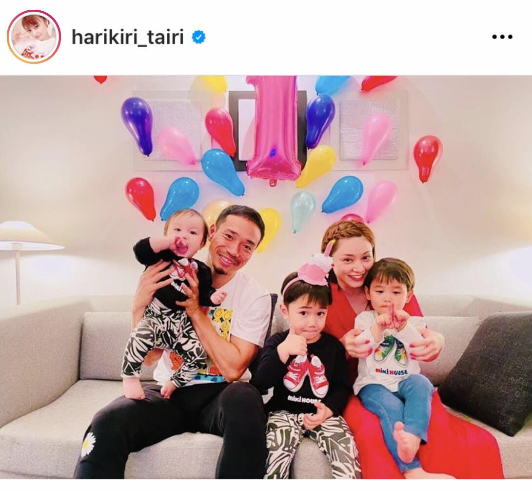 写真 戸田恵梨香『スカーレット』息子役との“家族”3ショット公開 ファン感動「泣ける」 - エンタメ - ニュース クランクイン