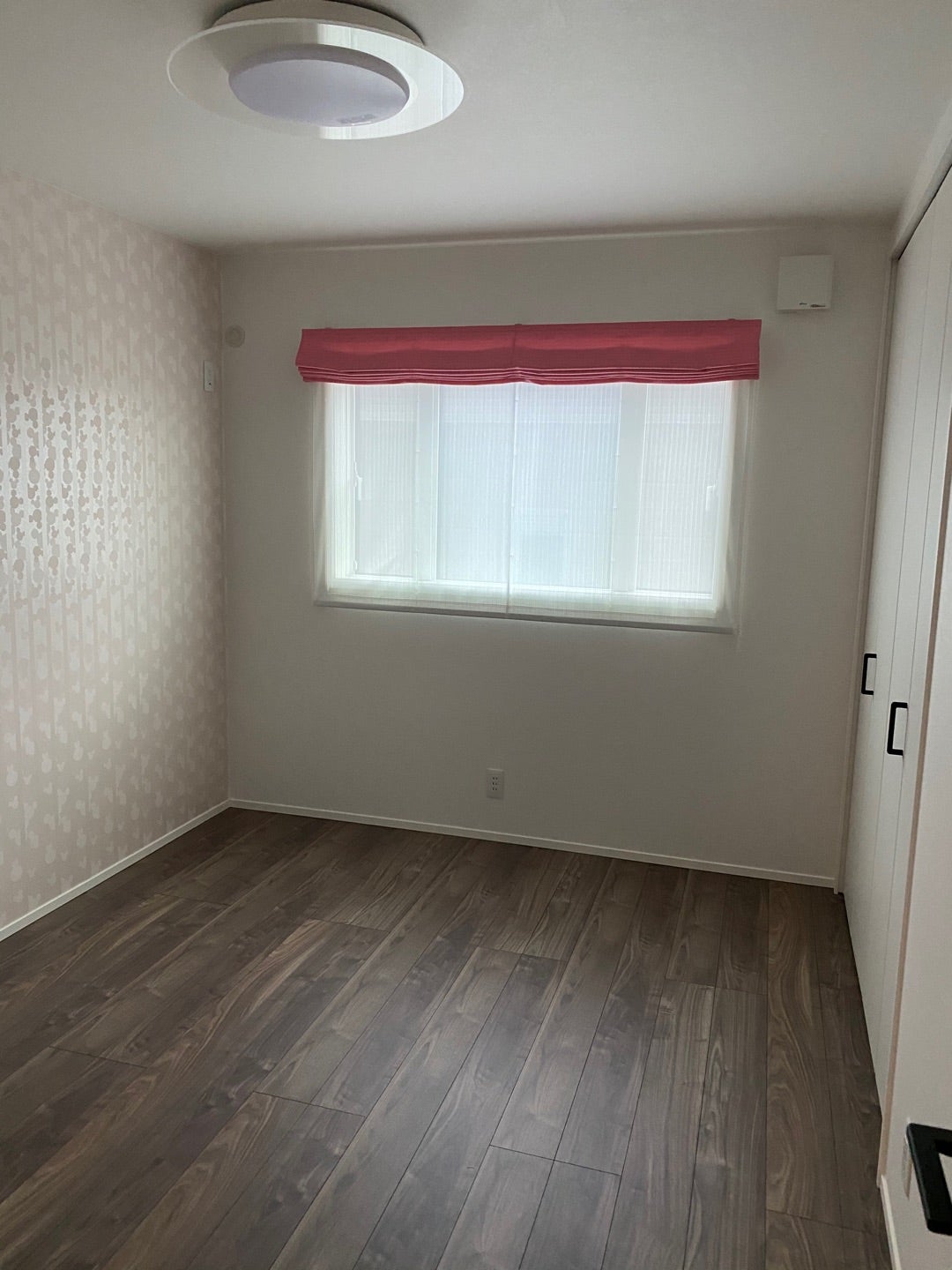 子供部屋の窓は安全性と家具の配置を考えて種別と位置を決定 : 注文住宅ブログ 大阪京都で注文建築専門の工務店は匠建枚方