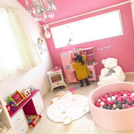 ピンクはいつだって女子の憧れ♡年代別に見るピンクインテリア実例