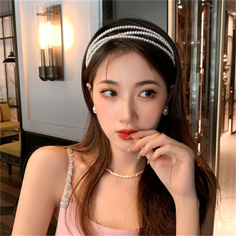 花嫁髪型シンプルヘア×こだわりアクセ、おしゃれな組み合わせ11選ARCH DAYS