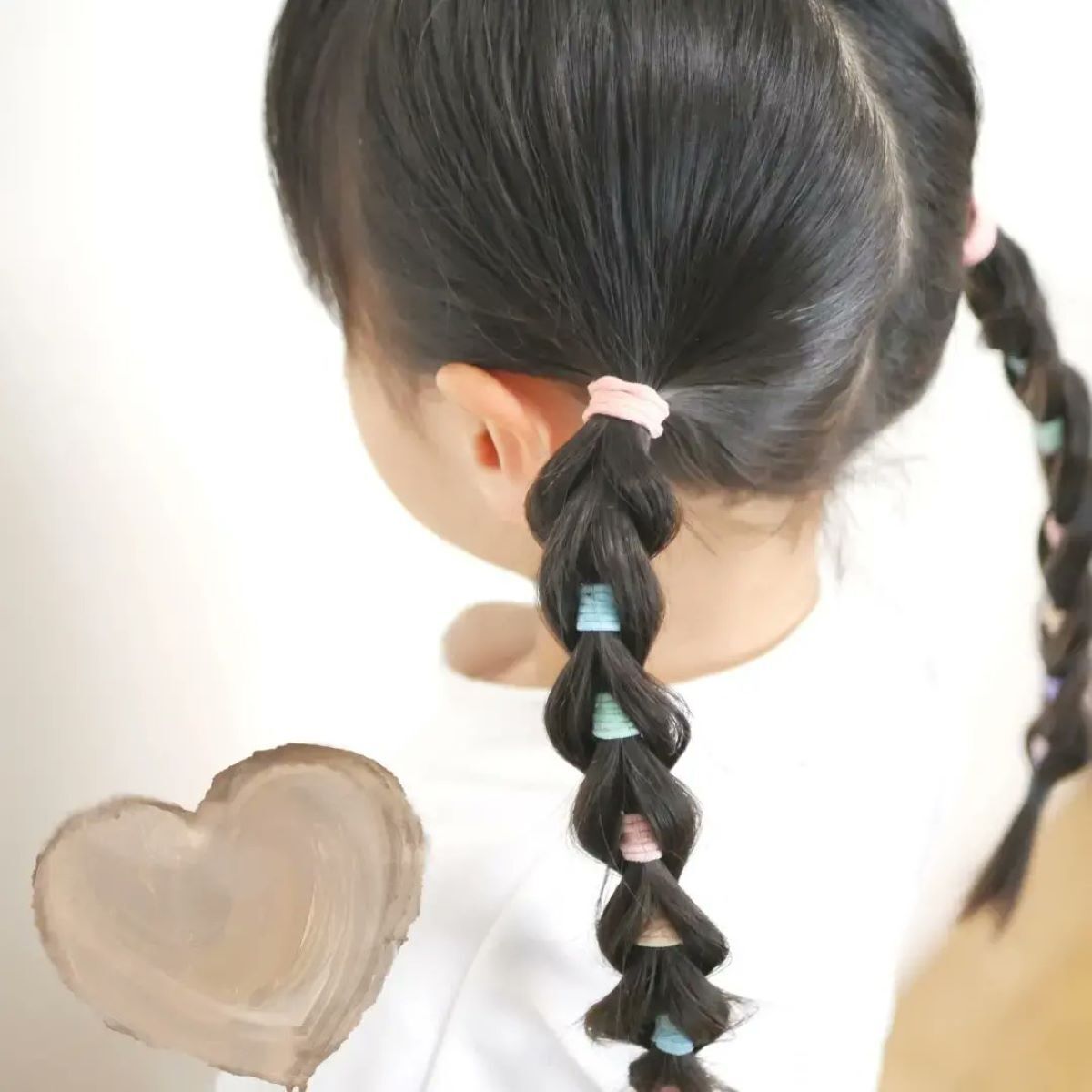 簡単 プールでの子どもの髪型は「帽子を被りやすいアレンジ」に！ボブ・ミディアム向けもkosodate LIFE 子育てライフ