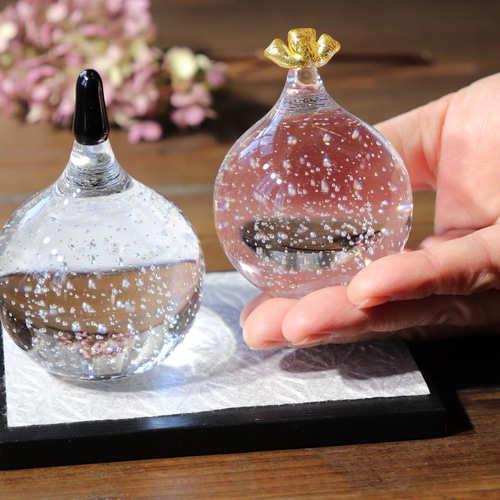 899 雛人形 可愛いお雛様 陶雛 香合 ひな祭り 桃の節句 古道具 インテリア 雛人形 親王飾り 小三五親王 うるはし雛 ぷり姫シリーズ木製刺繍屏風 かわいい ひな人形 ナチュラル おしゃれ 初節句 お祝い 桃の節句 ひな祭り