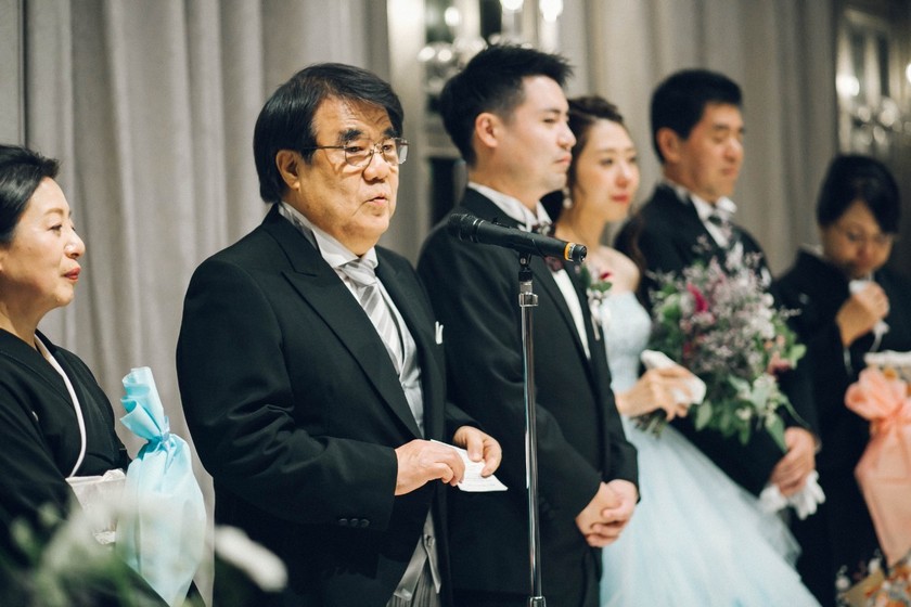 披露宴での親の「挨拶まわり」や「お酌」―マナーと挨拶の言葉今どきウェディングの最新情報と結婚準備完全ガイド「Pridal